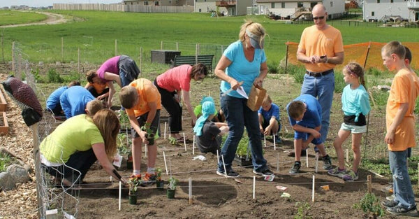 Garden Naturally With These Tips from EarthKind