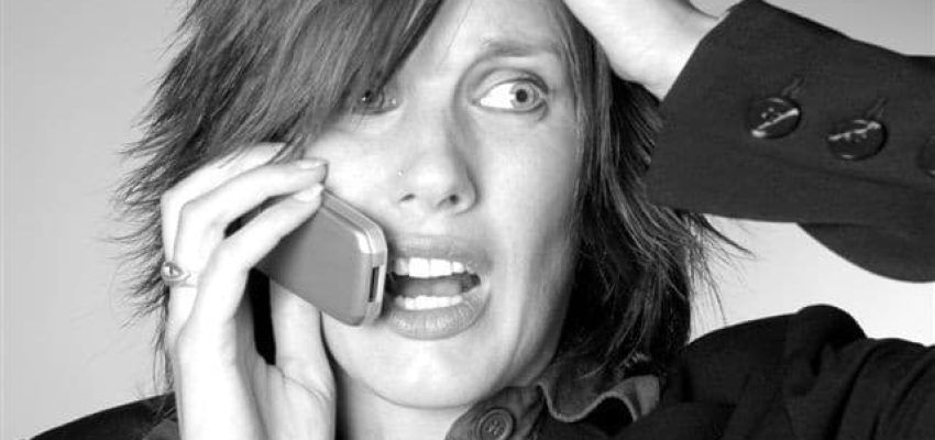 woman call an exterminator